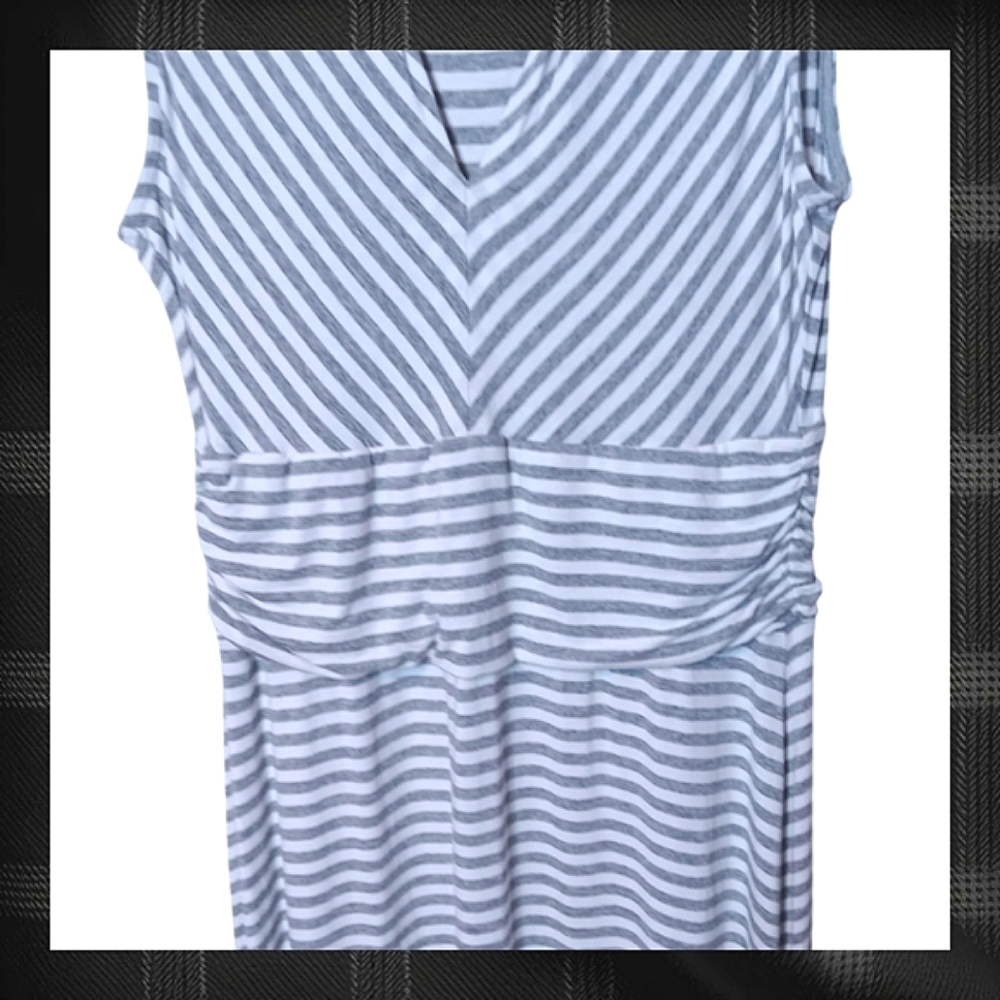 Vince Camuto V-Neck Sleeveless Maxi Dress Size MedP - Picture 12 of 15